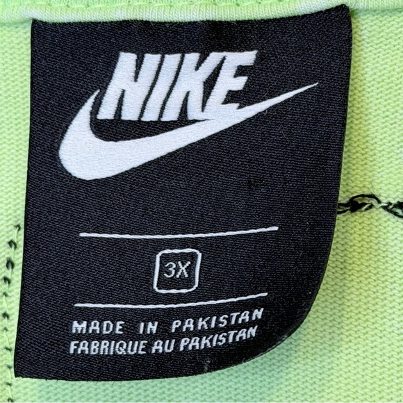 Nike | Plus Size Neon Boxy Sleeveless Shirt Crop Top Muscle Tee - Picture 13 of 16